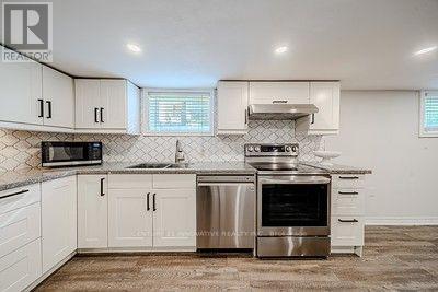 60 Dorking Crescent, Toronto, Ontario  M3M 2B6 - Photo 31 - W13610218