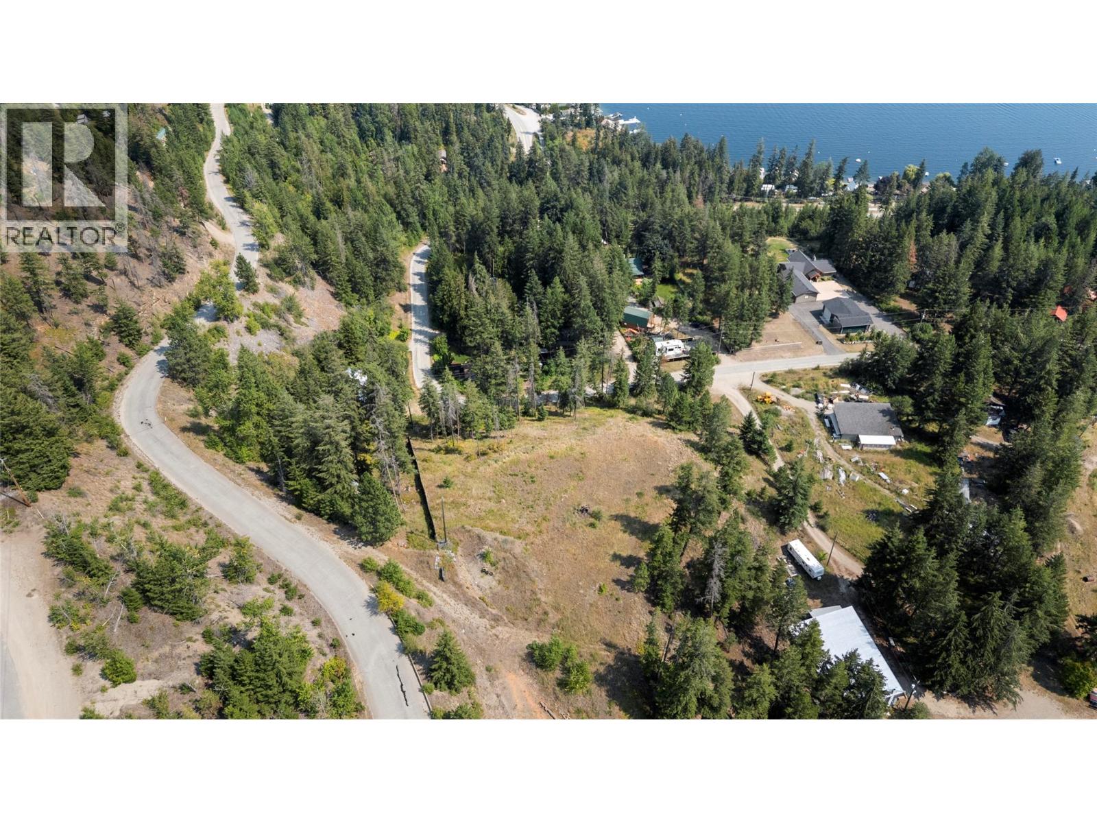 1353 Lee Creek Drive, Lee Creek, British Columbia  V0E 1M4 - Photo 9 - 10395984