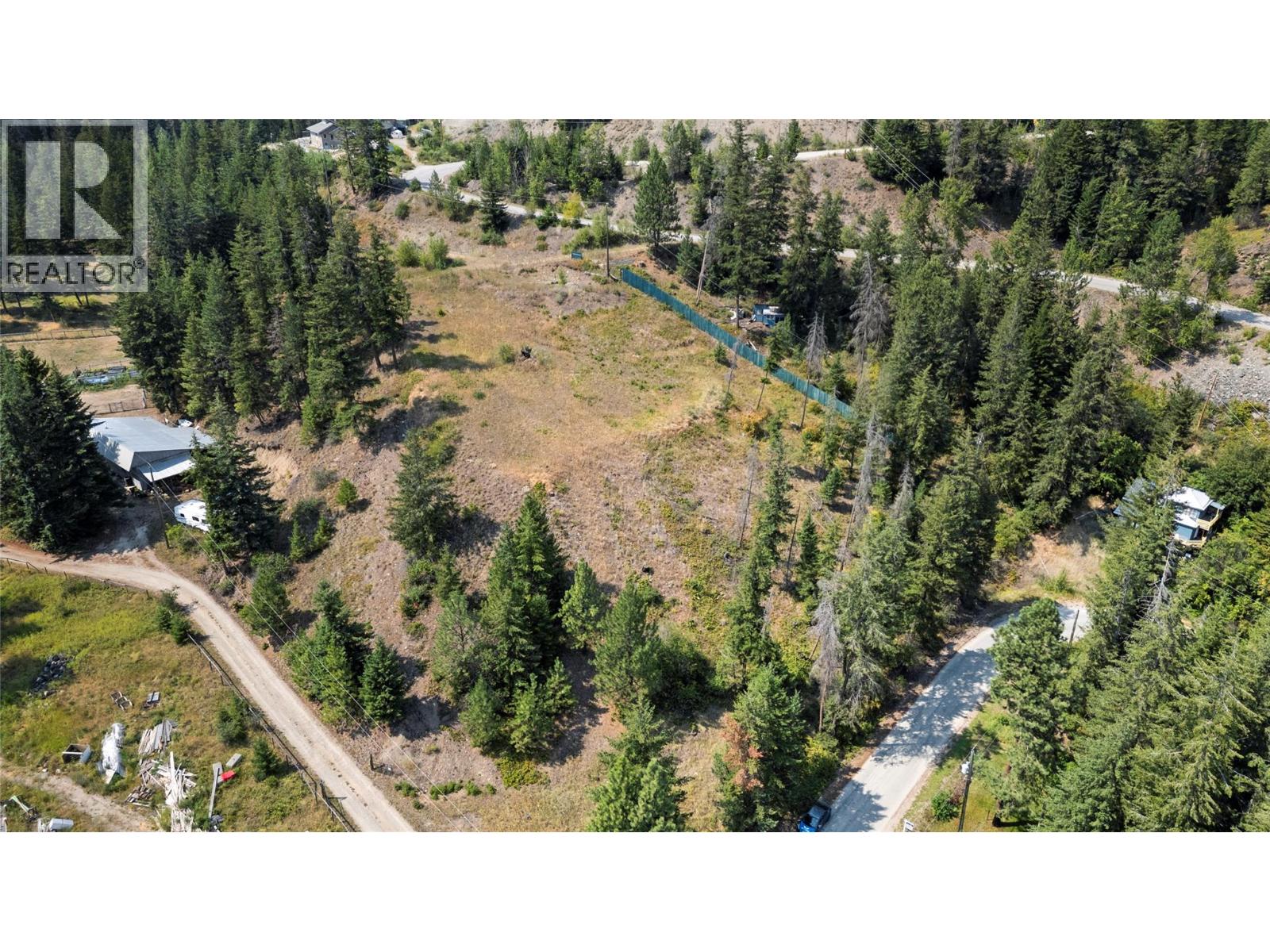 1353 Lee Creek Drive, Lee Creek, British Columbia  V0E 1M4 - Photo 11 - 10395984