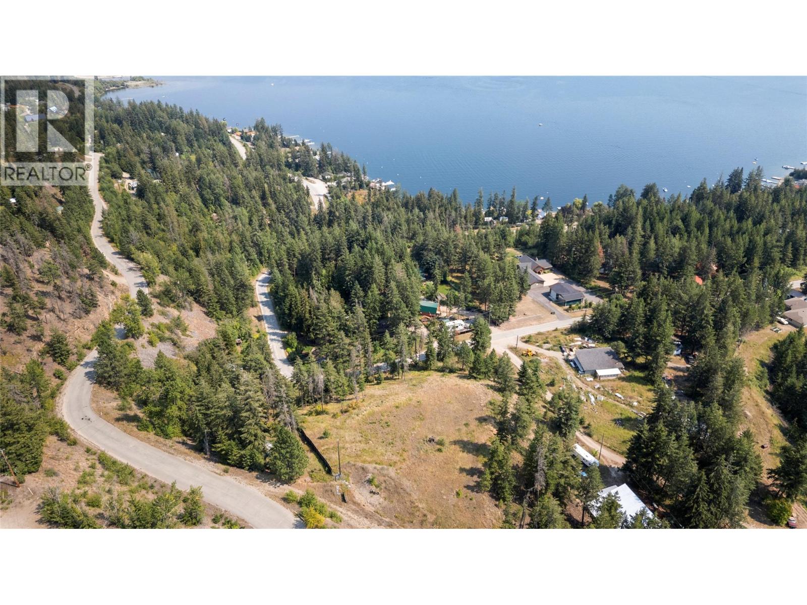 1353 Lee Creek Drive, Lee Creek, British Columbia  V0E 1M4 - Photo 10 - 10395984
