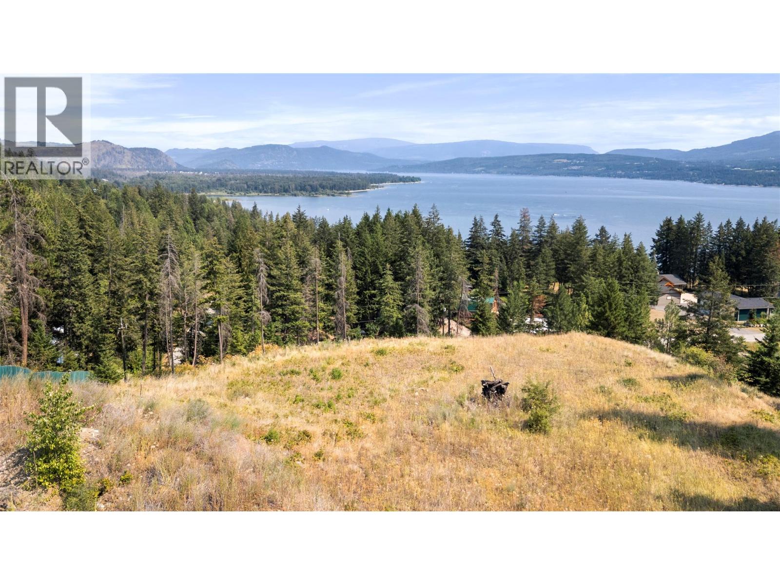 1353 Lee Creek Drive, Lee Creek, British Columbia  V0E 1M4 - Photo 5 - 10395984