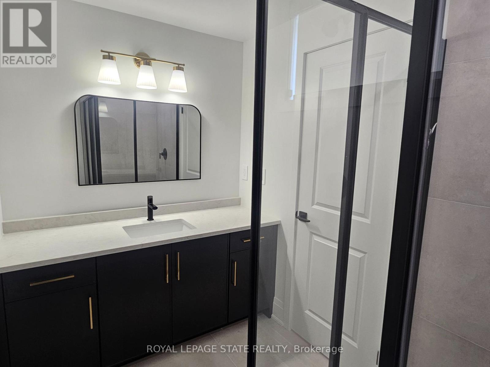 Lower - 115 Chesley Street, Hamilton, Ontario  L9C 3V9 - Photo 18 - X13610010