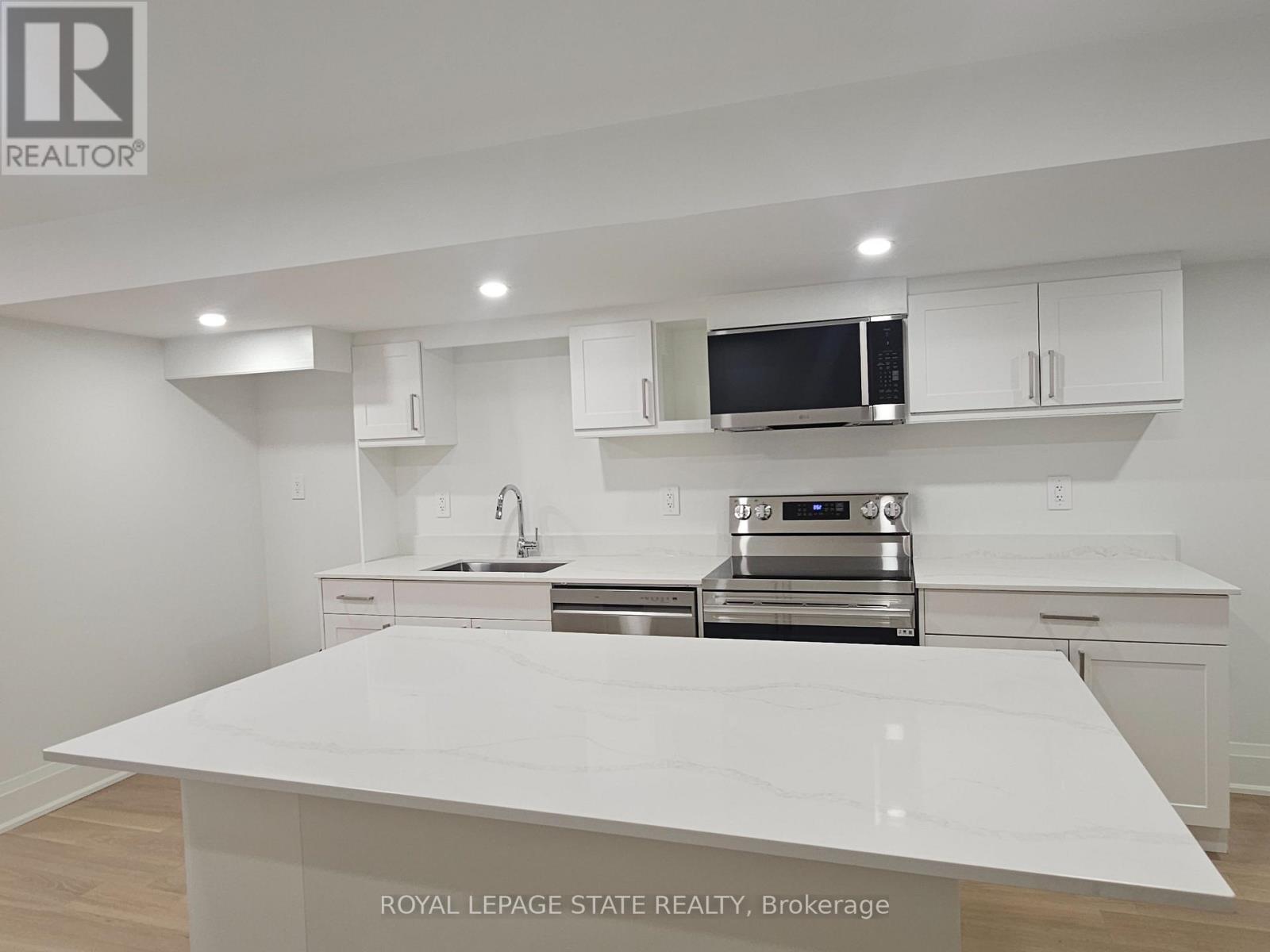 Lower - 115 Chesley Street, Hamilton, Ontario  L9C 3V9 - Photo 9 - X13610010