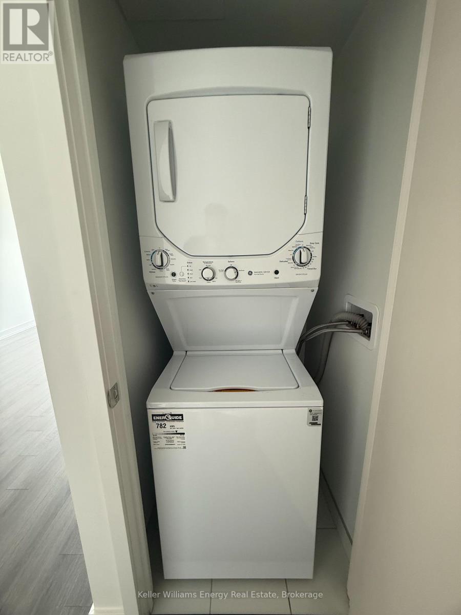 713 - 4010 Eglinton Avenue W, Toronto (Humber Heights), Ontario  M9A 4M2 - Photo 10 - W13610240