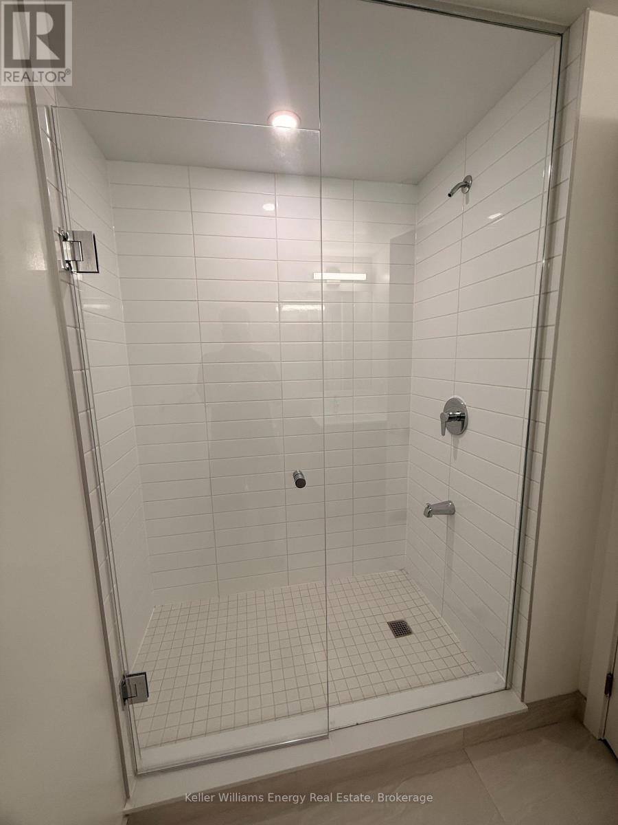 713 - 4010 Eglinton Avenue W, Toronto (Humber Heights), Ontario  M9A 4M2 - Photo 11 - W13610240