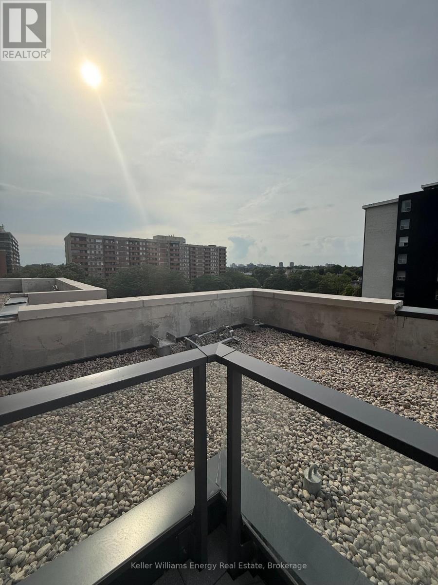 713 - 4010 Eglinton Avenue W, Toronto (Humber Heights), Ontario  M9A 4M2 - Photo 16 - W13610240