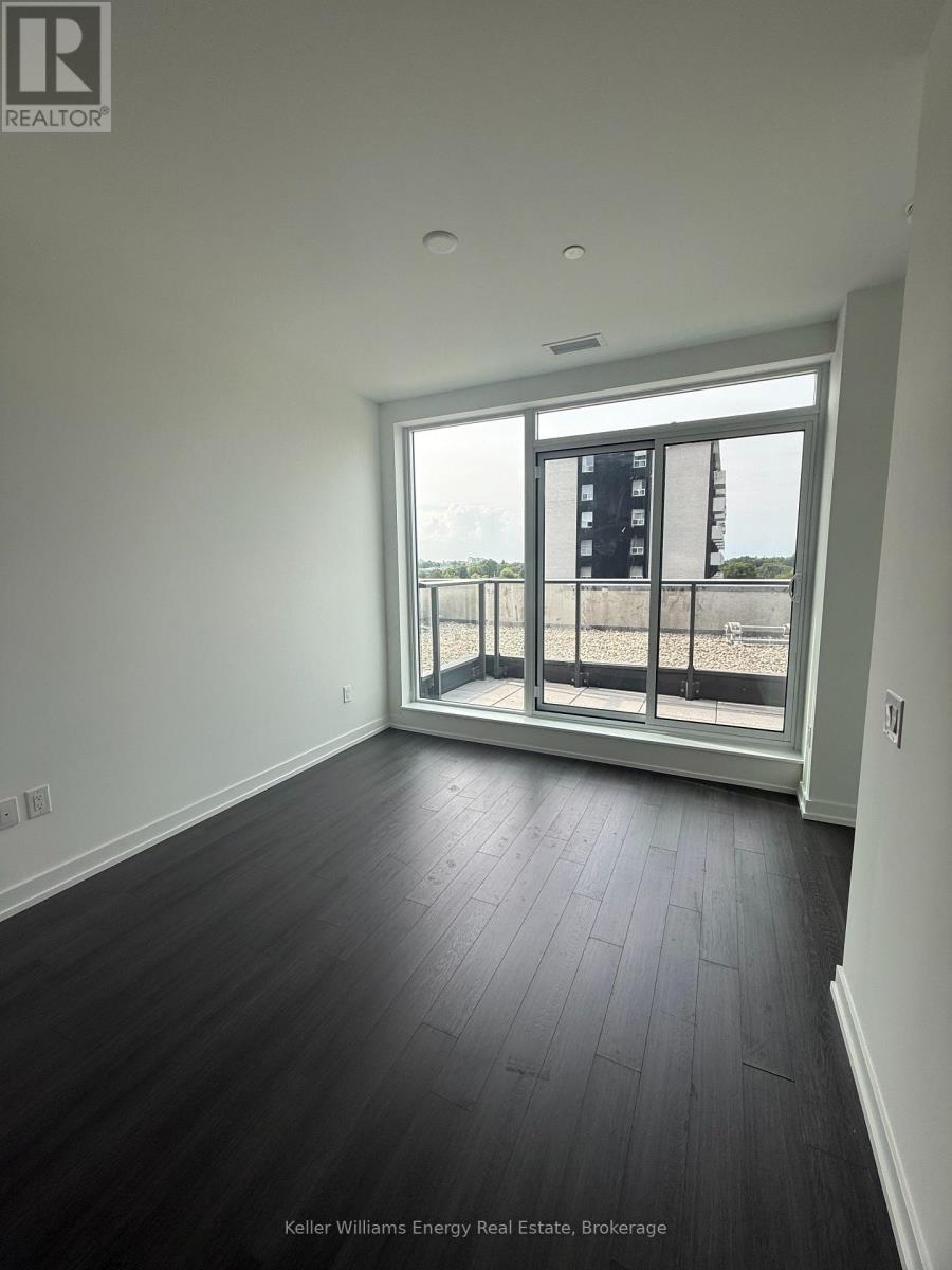 713 - 4010 Eglinton Avenue W, Toronto (Humber Heights), Ontario  M9A 4M2 - Photo 3 - W13610240