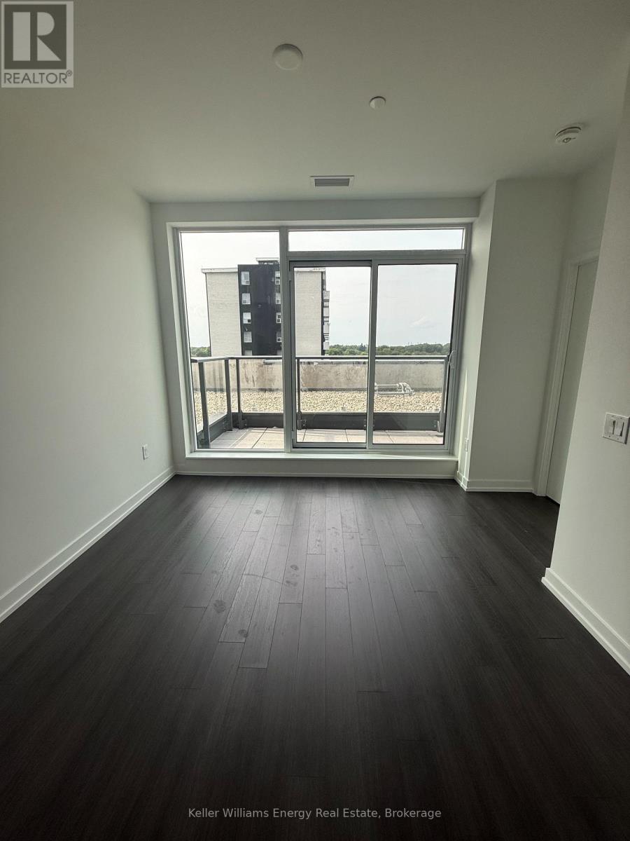 713 - 4010 Eglinton Avenue W, Toronto (Humber Heights), Ontario  M9A 4M2 - Photo 4 - W13610240