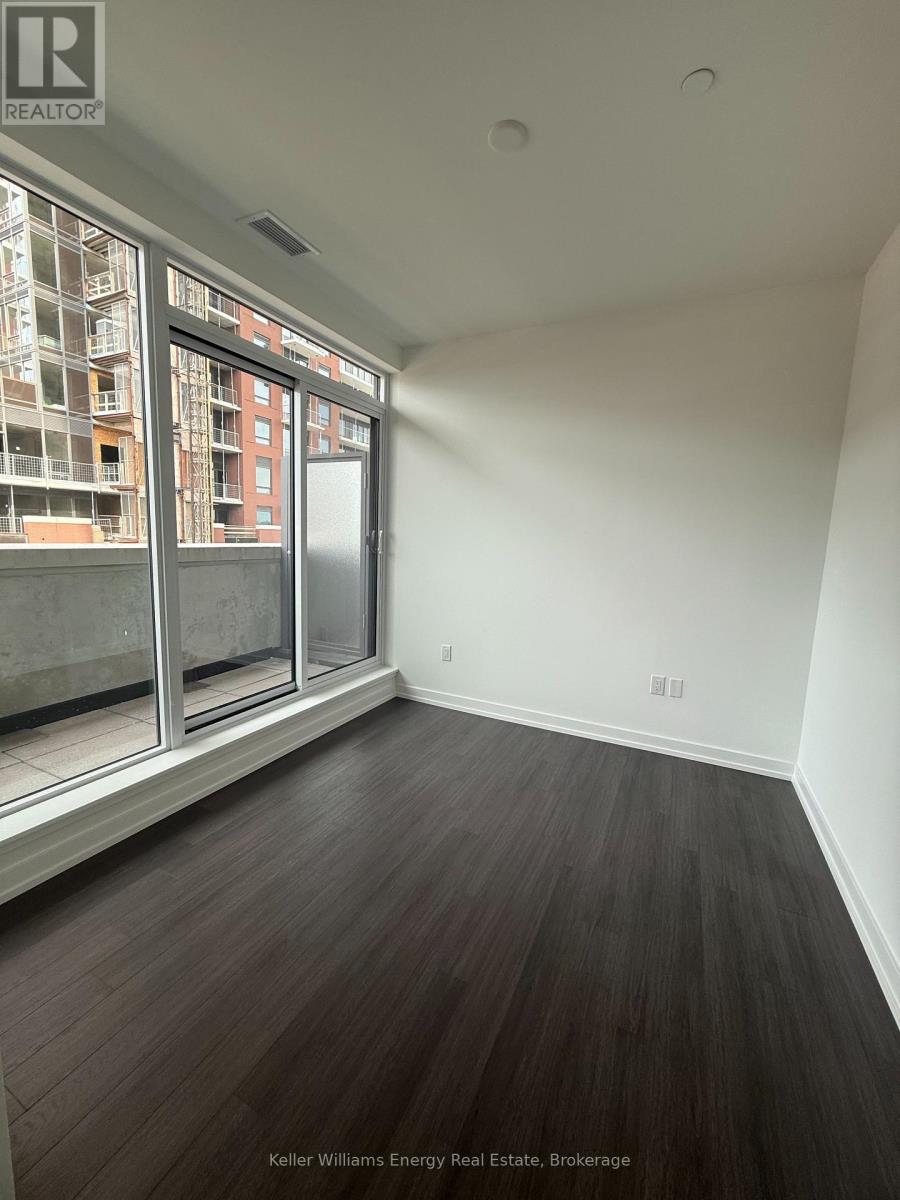 713 - 4010 Eglinton Avenue W, Toronto (Humber Heights), Ontario  M9A 4M2 - Photo 5 - W13610240