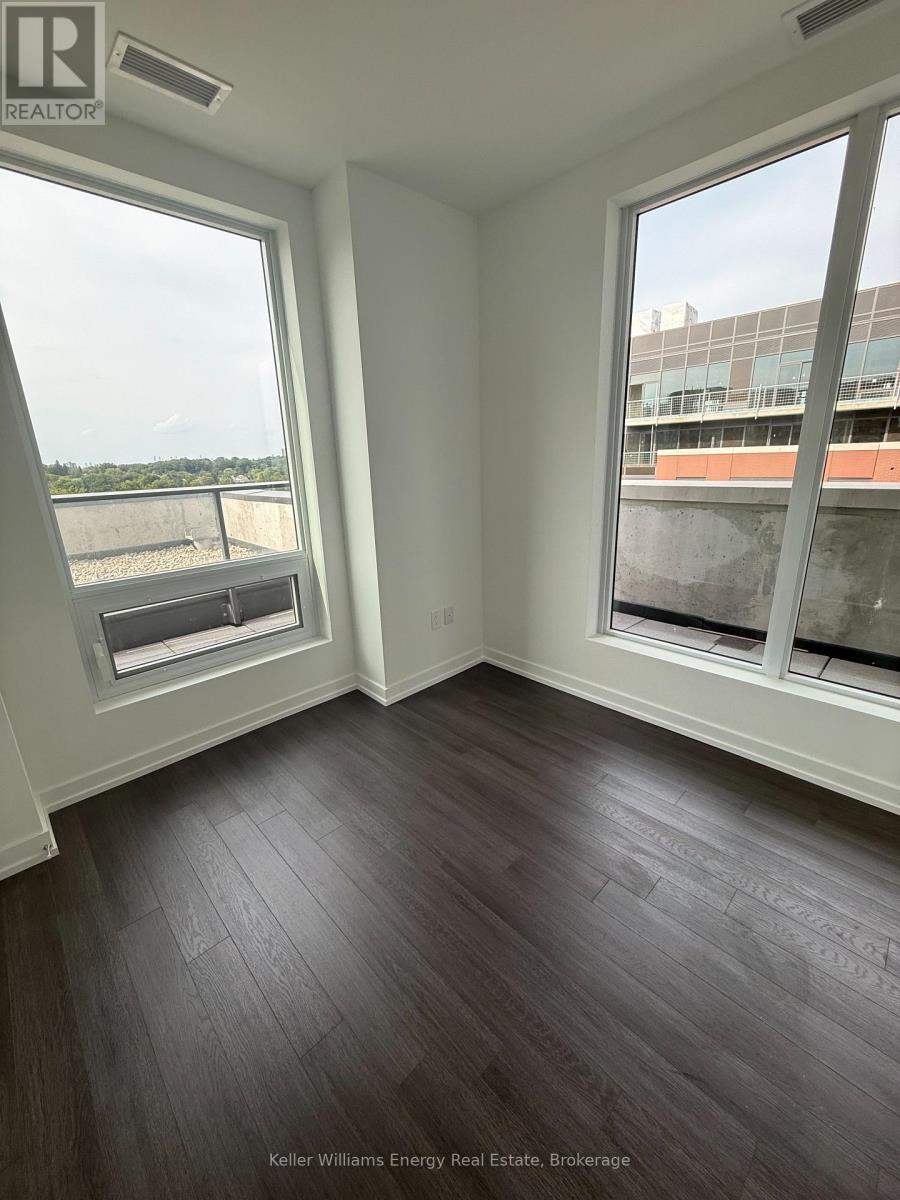 713 - 4010 Eglinton Avenue W, Toronto (Humber Heights), Ontario  M9A 4M2 - Photo 6 - W13610240