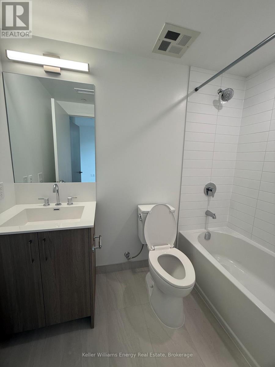 713 - 4010 Eglinton Avenue W, Toronto (Humber Heights), Ontario  M9A 4M2 - Photo 8 - W13610240