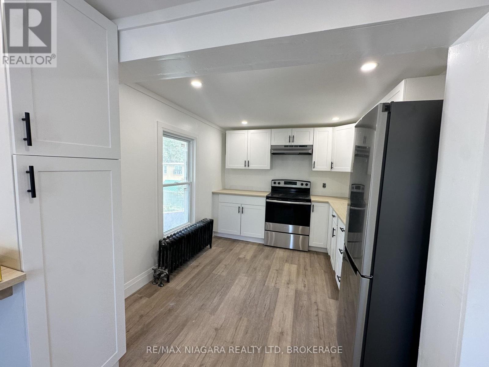 #2 - 94 Crowland Avenue, Welland, Ontario  L3B 1W9 - Photo 2 - X13610246