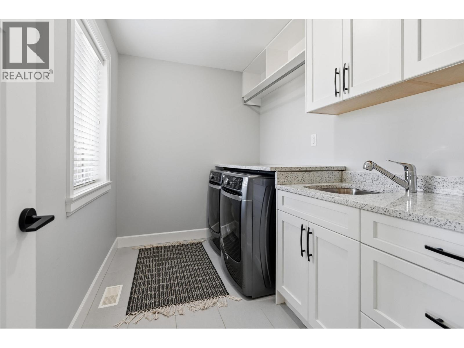 11011 Carmichael Street, Maple Ridge, British Columbia  V2W 0H3 - Photo 14 - R3150222