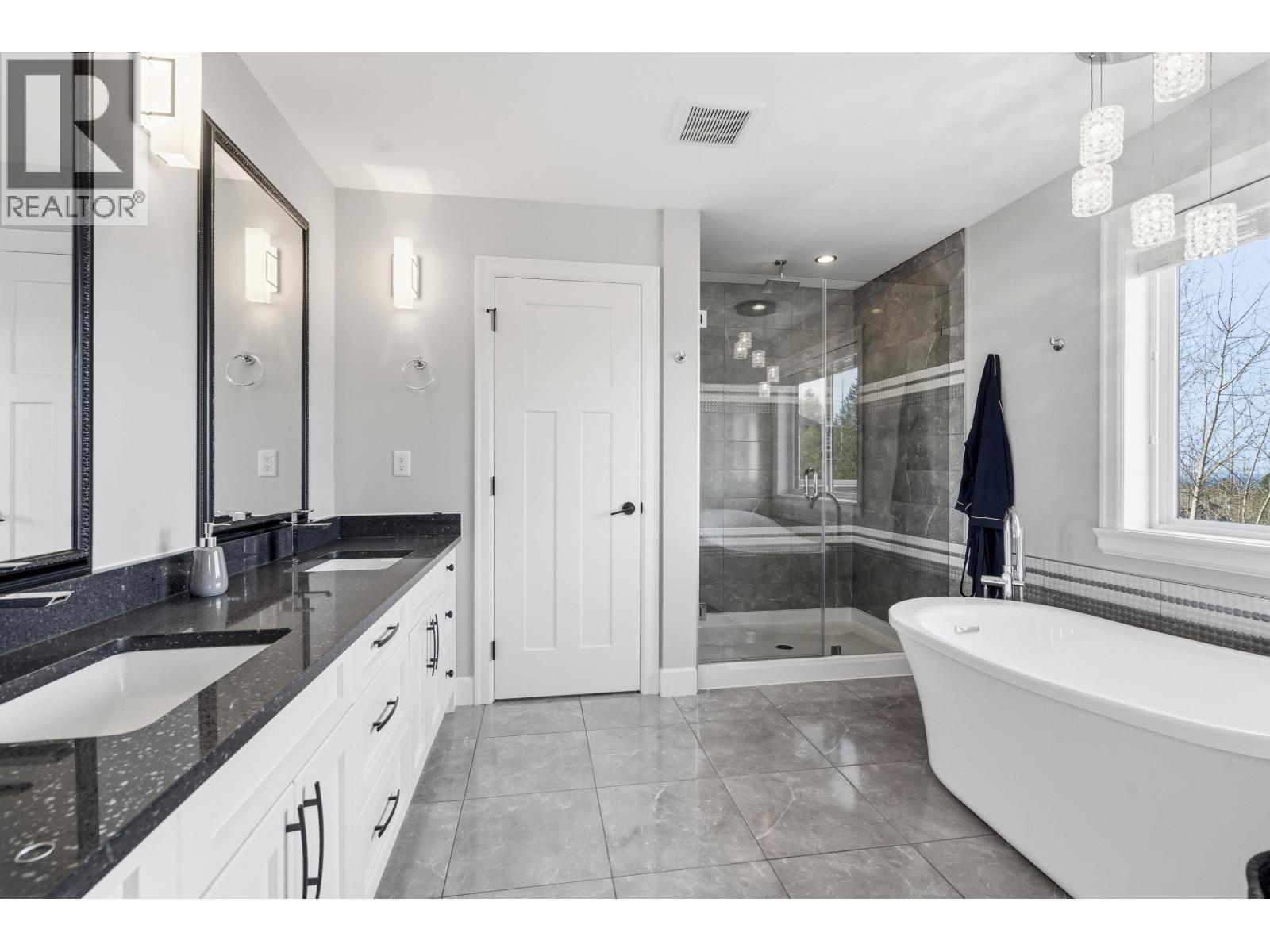 11011 Carmichael Street, Maple Ridge, British Columbia  V2W 0H3 - Photo 17 - R3150222