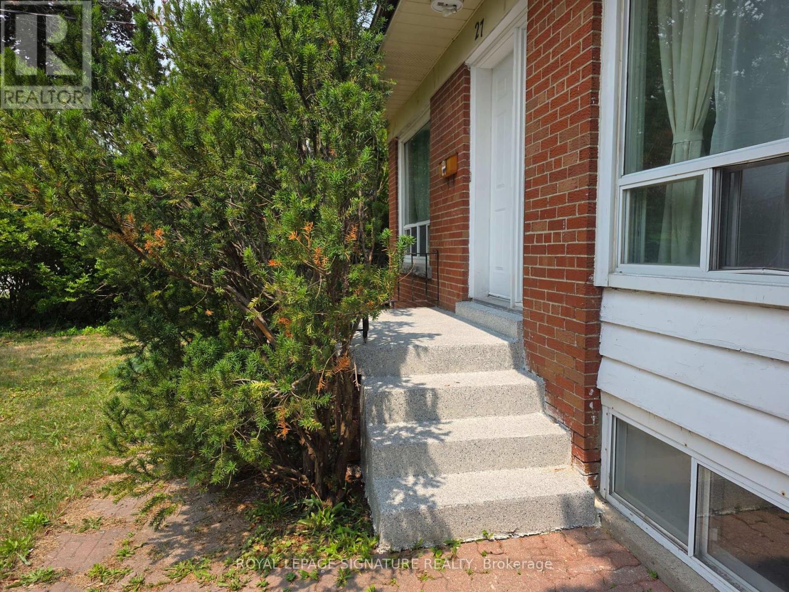 Main - 27 Maralim Road, Richmond Hill, Ontario  L4C 2K6 - Photo 3 - N13610248