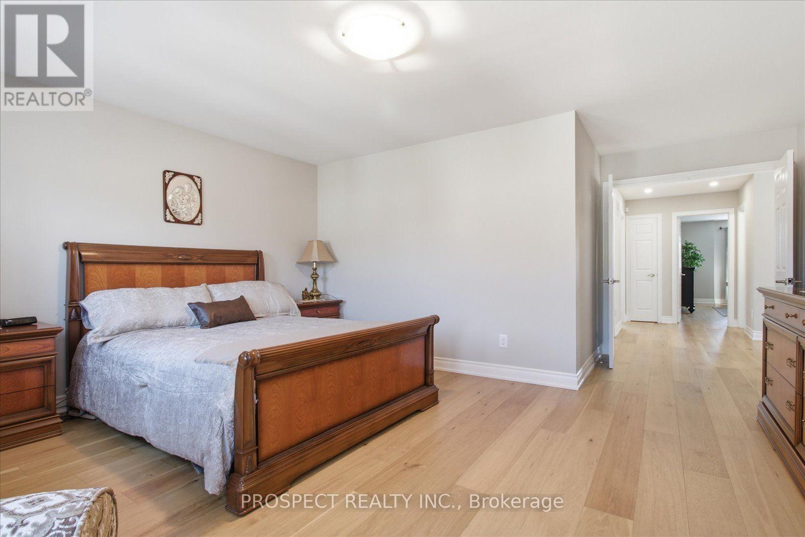 348 Vellore Avenue, Vaughan (Vellore Village), Ontario  L4H 2Z1 - Photo 15 - N13610278