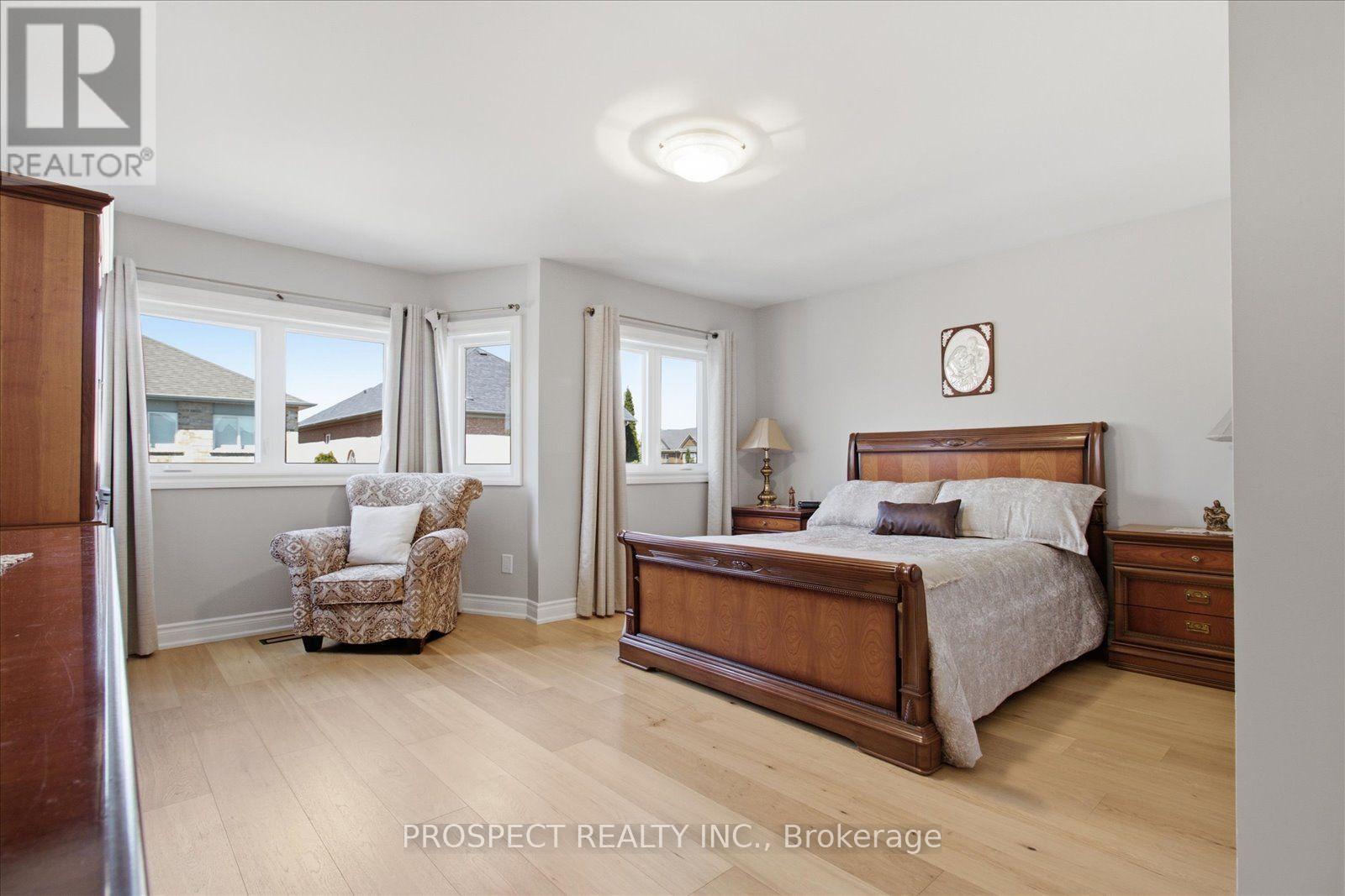 348 Vellore Avenue, Vaughan (Vellore Village), Ontario  L4H 2Z1 - Photo 16 - N13610278