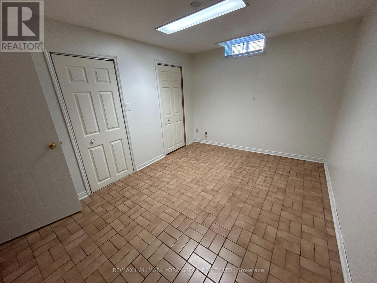 19 Stonehill Boulevard, East Gwillimbury, Ontario  L9N 1C9 - Photo 12 - N13610282