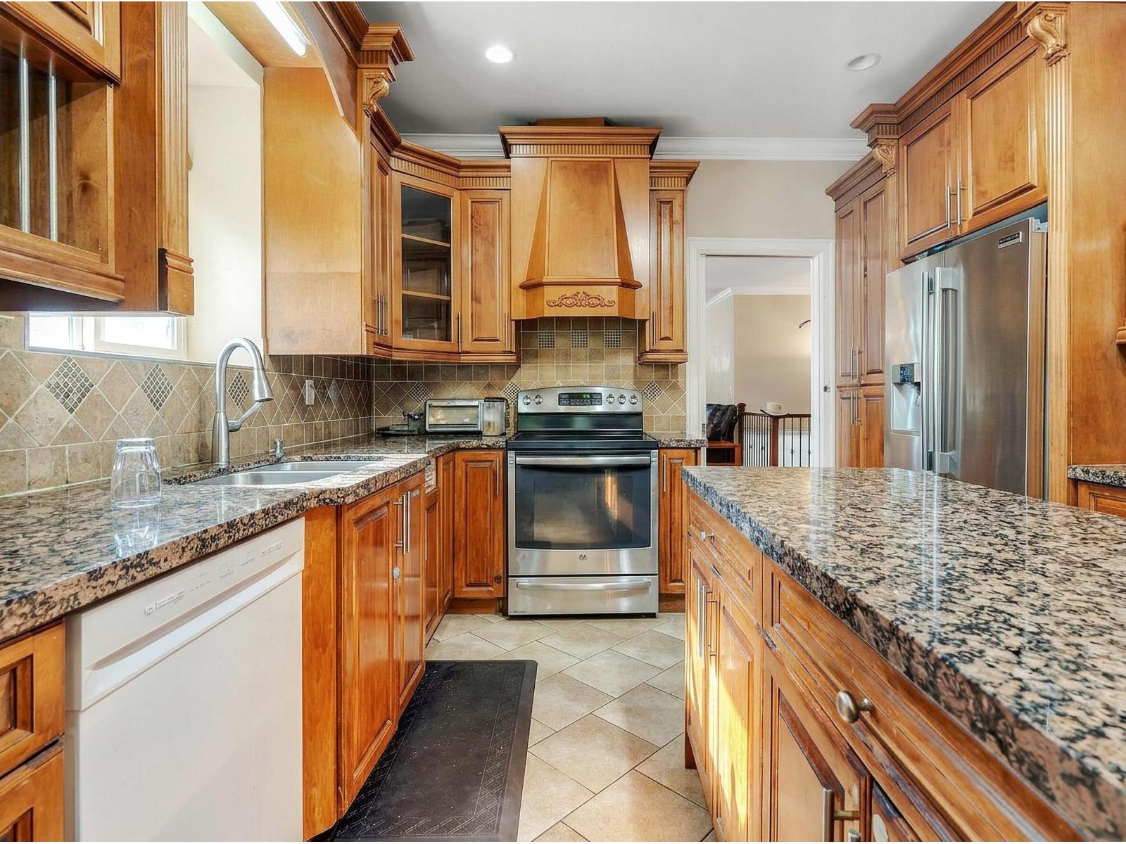 14065 100 Avenue, Surrey, British Columbia  V3T 1J7 - Photo 6 - R3145737