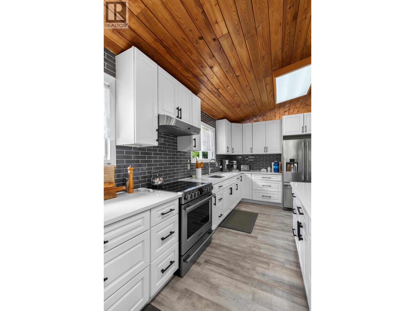 5455 Courval Road, Prince George, British Columbia  V2N 6A4 - Photo 8 - R3150014