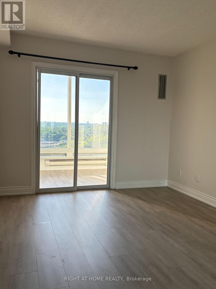 # 1812 - 1 Palace Pier Court, Toronto, Ontario  M8V 3W9 - Photo 9 - W13503554