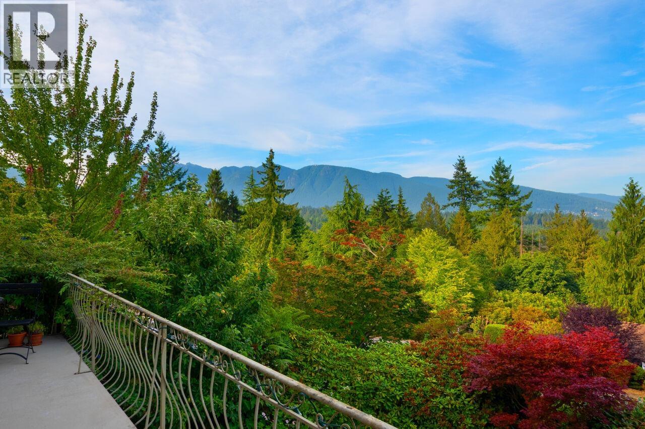 805 Younette Drive, West Vancouver, British Columbia  V7T 1T1 - Photo 12 - R3150201