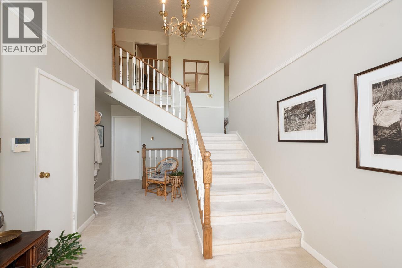 805 Younette Drive, West Vancouver, British Columbia  V7T 1T1 - Photo 3 - R3150201