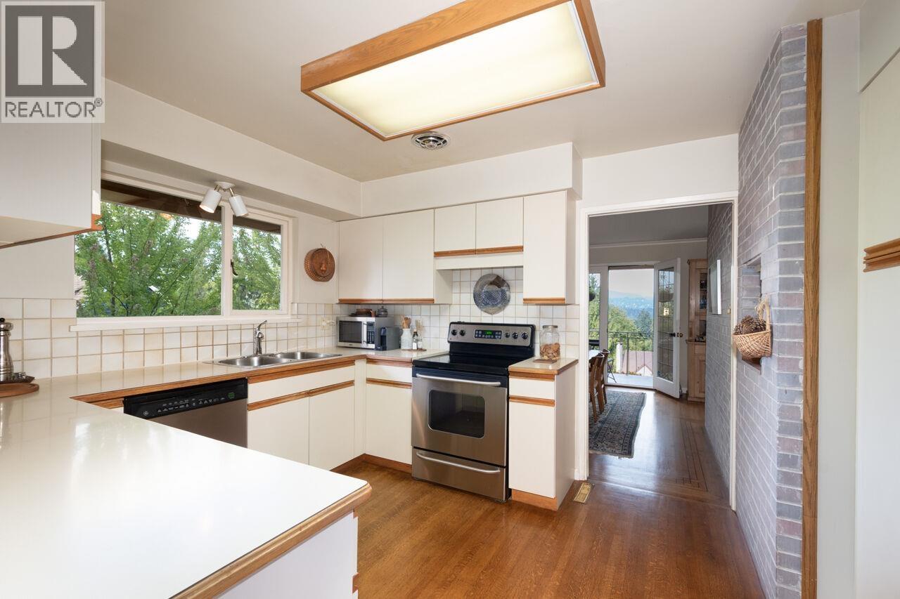 805 Younette Drive, West Vancouver, British Columbia  V7T 1T1 - Photo 15 - R3150201