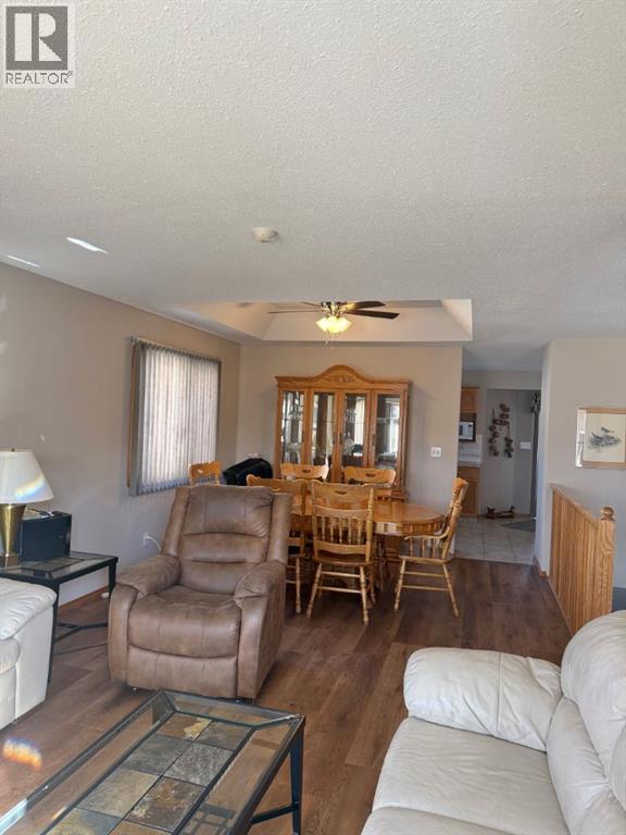 12 Clearwater Crescent, Wetaskiwin, Alberta  T0A 2C1 - Photo 3 - A2314967