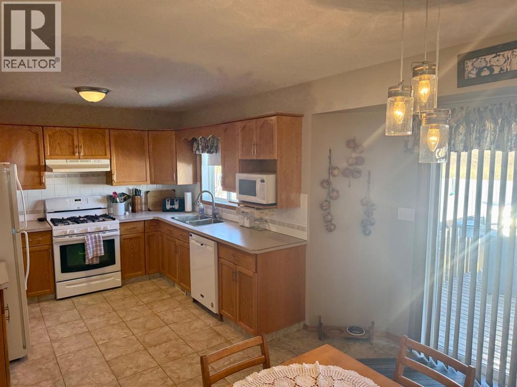 12 Clearwater Crescent, Wetaskiwin, Alberta  T0A 2C1 - Photo 6 - A2314967