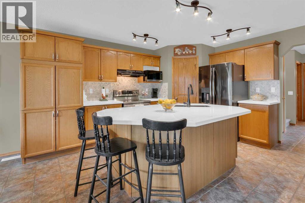 264 Tuscany Ridge View Nw, Calgary, Alberta  T3L 2J7 - Photo 11 - A2329666