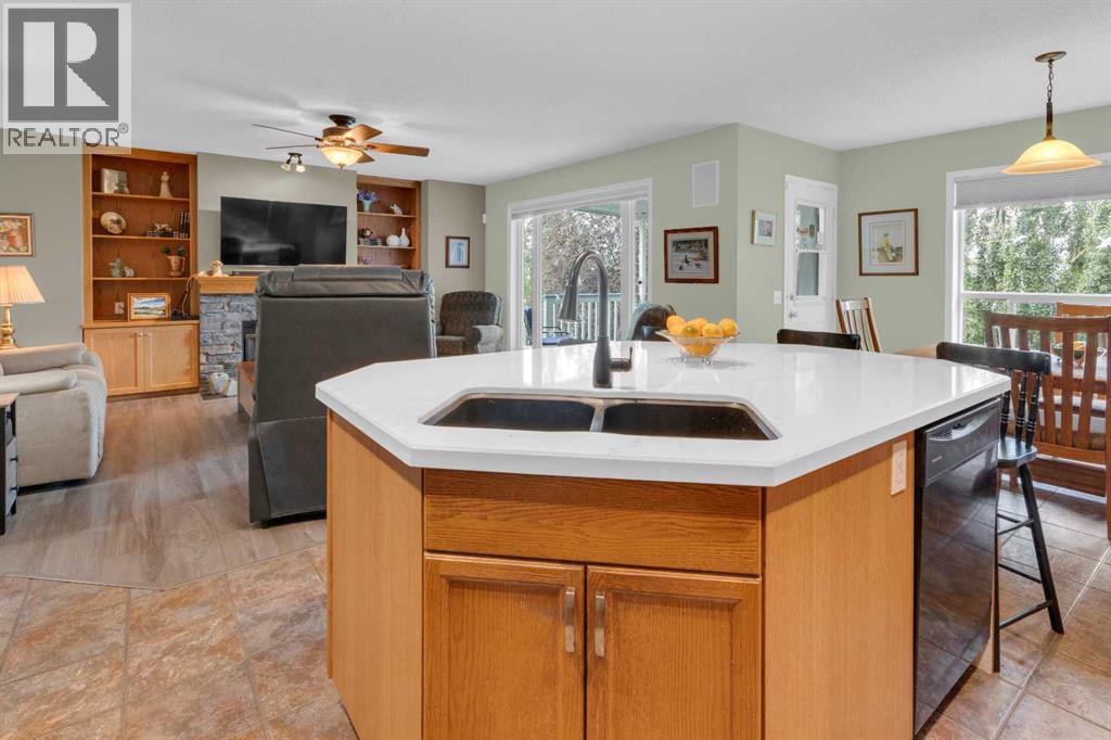 264 Tuscany Ridge View Nw, Calgary, Alberta  T3L 2J7 - Photo 13 - A2329666