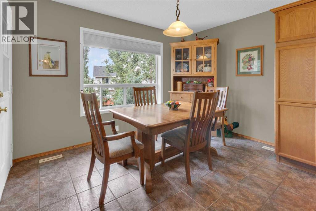 264 Tuscany Ridge View Nw, Calgary, Alberta  T3L 2J7 - Photo 14 - A2329666