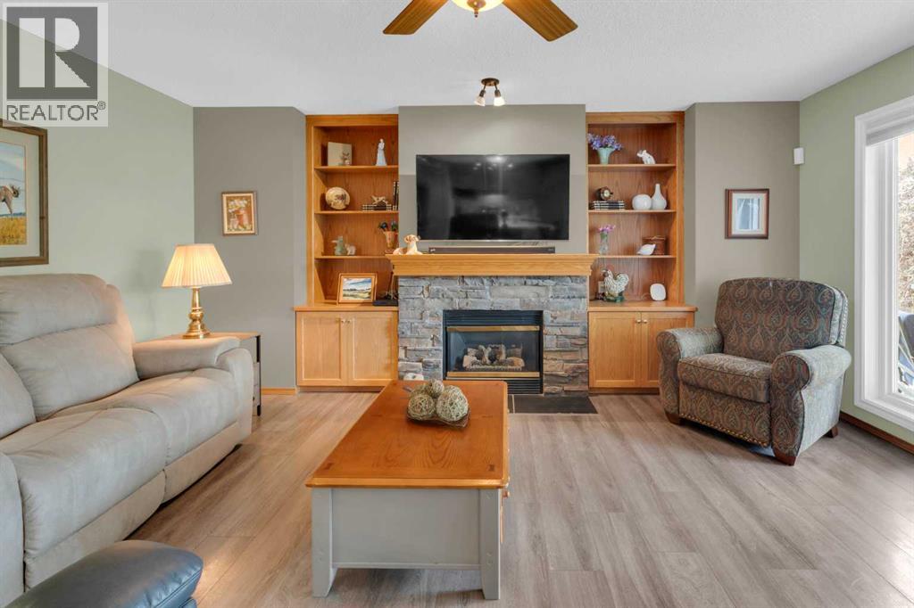 264 Tuscany Ridge View Nw, Calgary, Alberta  T3L 2J7 - Photo 8 - A2329666
