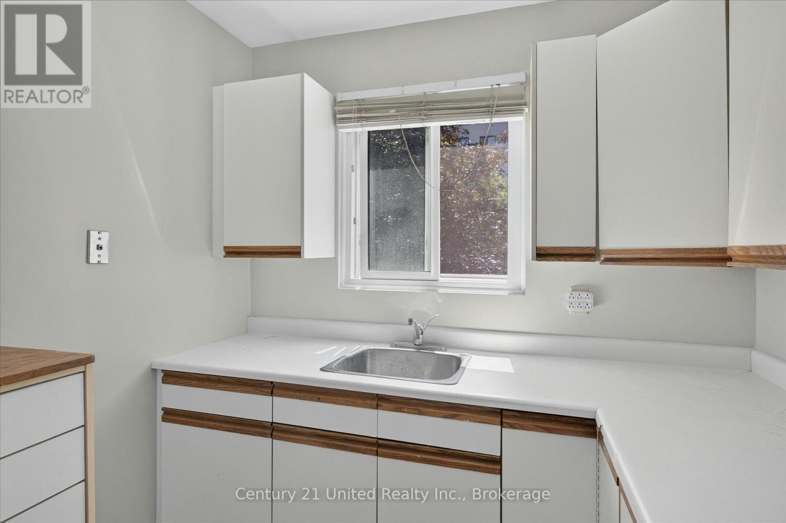201 - 136 Ware Street, Peterborough (Town Ward 3), Ontario  K9J 3B8 - Photo 18 - X13610344