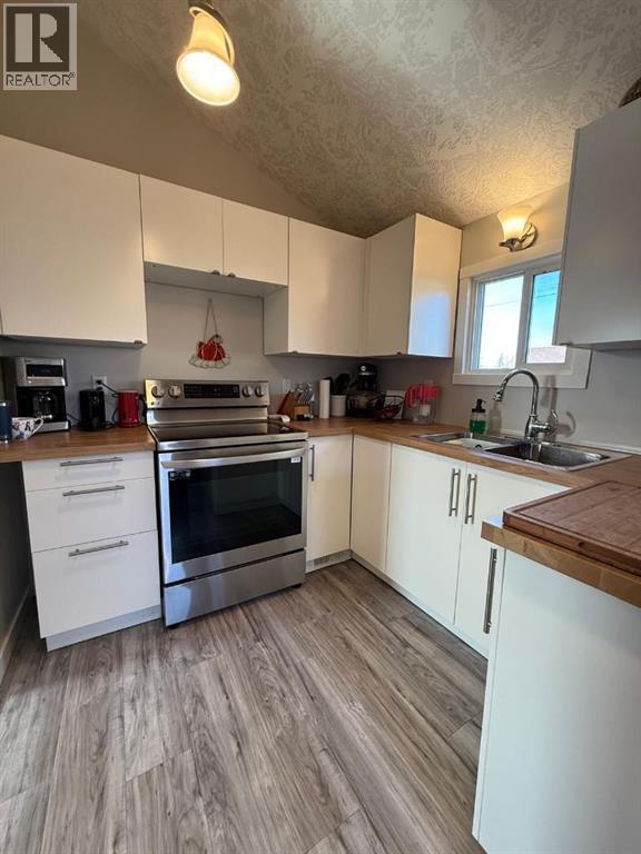 4712 52nd Avenue, High Prairie, Alberta  T0G 1E0 - Photo 6 - A2263512