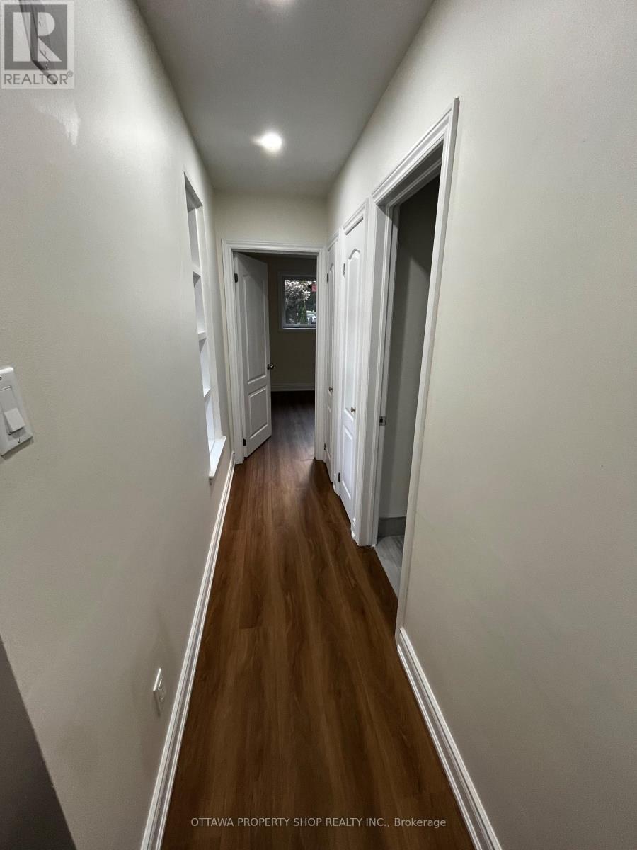 12 Council Crescent, Toronto, Ontario  M3J 1J6 - Photo 13 - W13610420