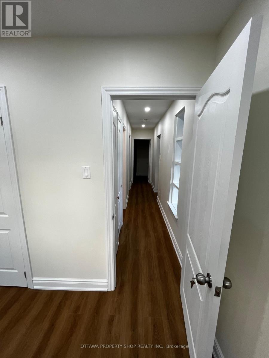 12 Council Crescent, Toronto, Ontario  M3J 1J6 - Photo 18 - W13610420