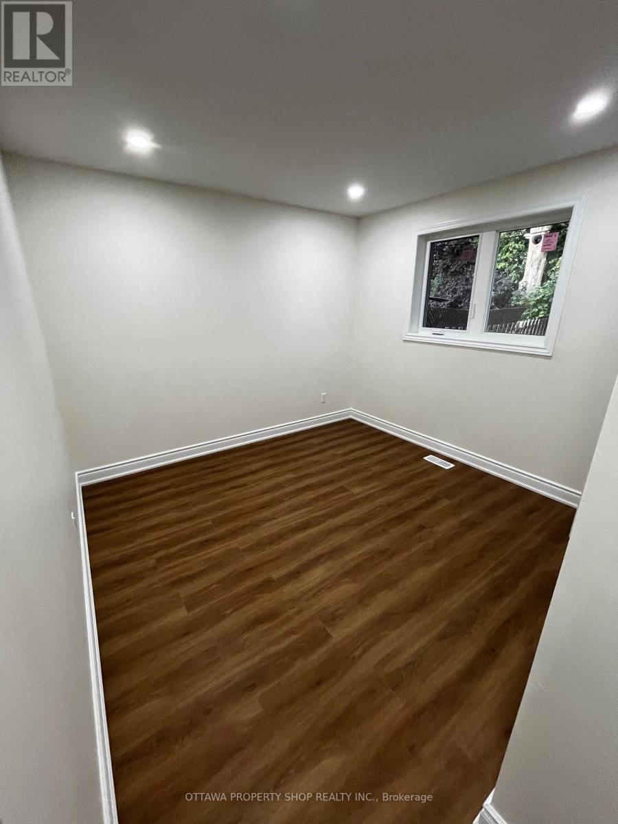 12 Council Crescent, Toronto, Ontario  M3J 1J6 - Photo 21 - W13610420