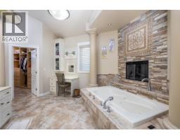375 Trumpeter Court, Kelowna, British Columbia  V1W 5J4 - Photo 27 - 10378537