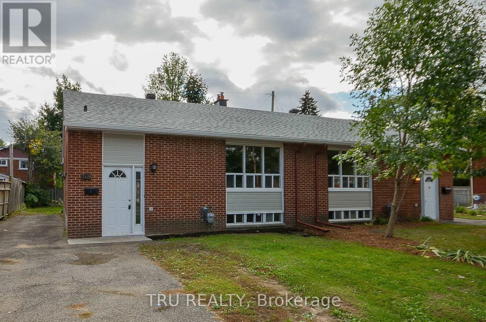 A - 2428 Iris Street, Ottawa, Ontario  K2C 1C6 - Photo 2 - X13610486