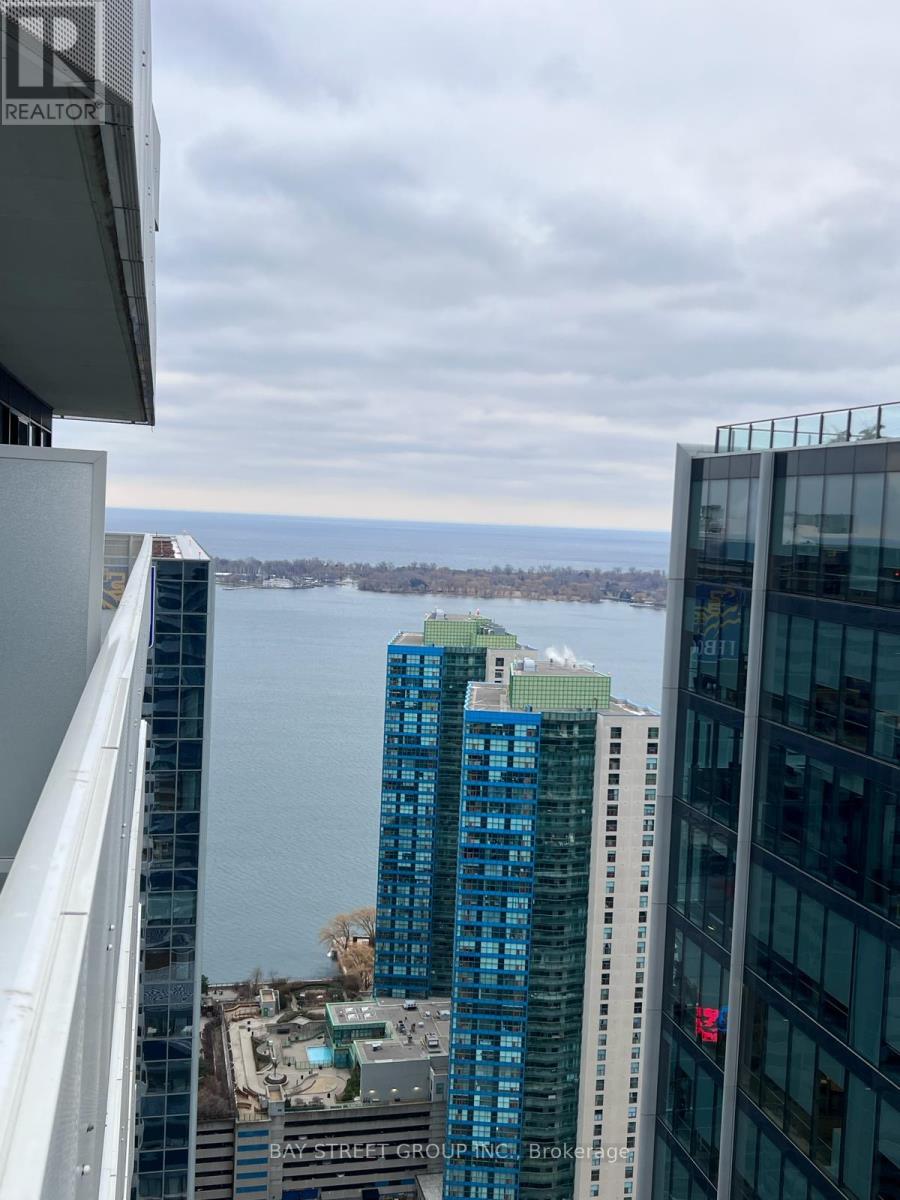 4601 - 100 Harbour Street, Toronto, Ontario  M5J 0B5 - Photo 2 - C13610376