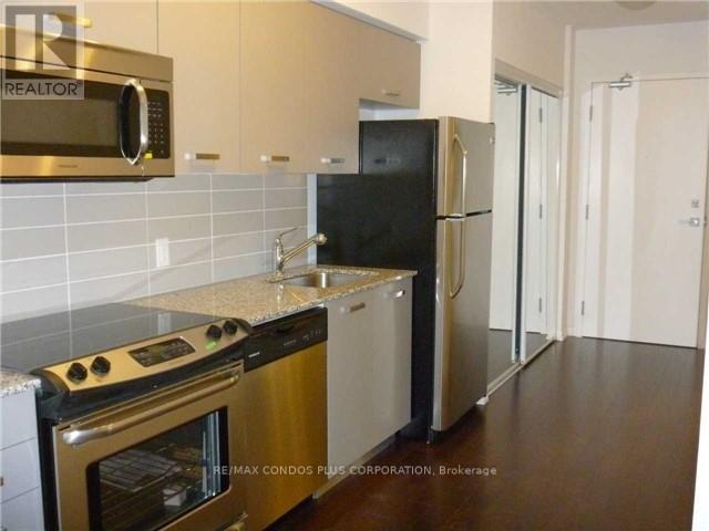 5007 - 832 Bay Street, Toronto (Bay Street Corridor), Ontario  M5S 1Z6 - Photo 4 - C13610396