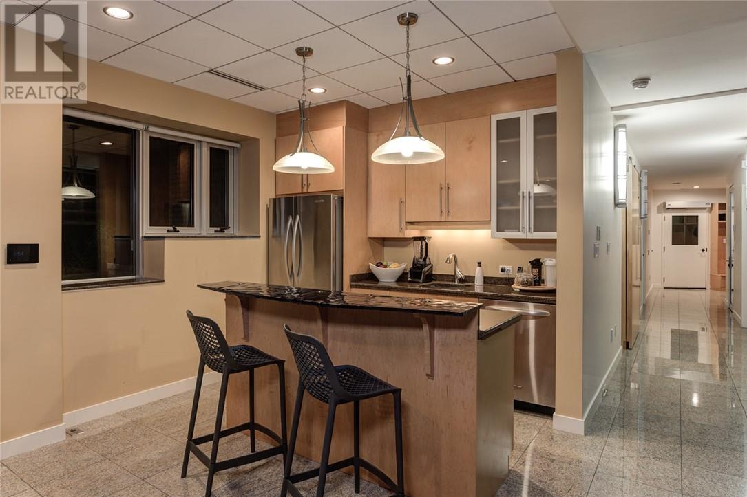 2410 South Bay Road, Sudbury, Ontario  P3E 6H7 - Photo 38 - 2126640