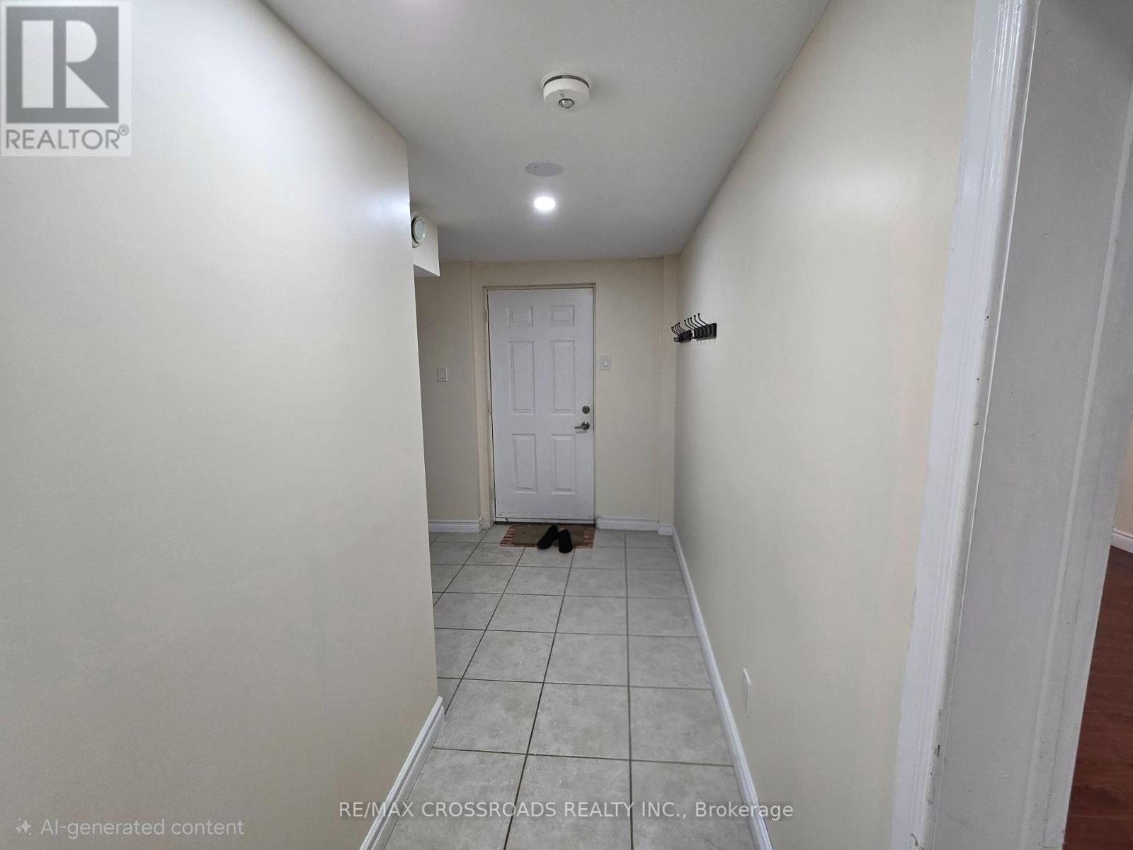 34 Sonley Drive, Whitby, Ontario  L1R 3B3 - Photo 2 - E13610362