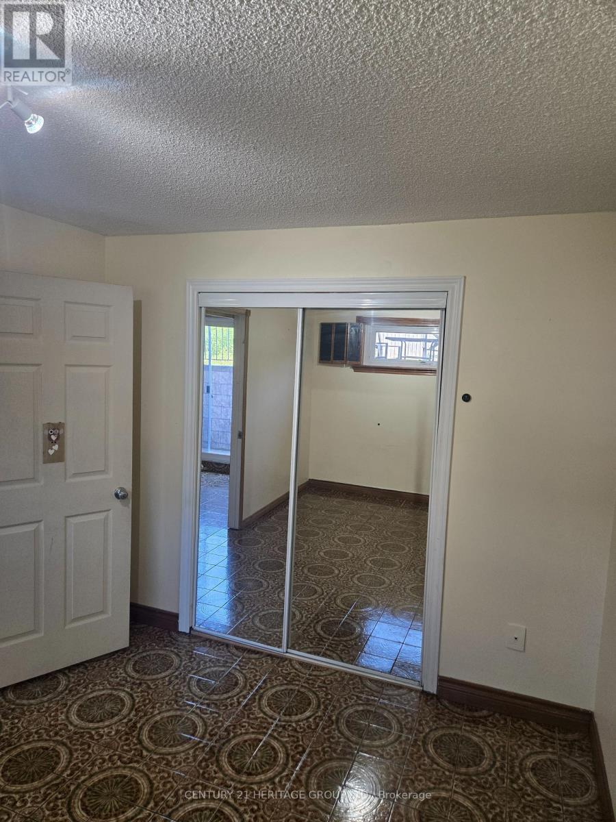 60 Albany Drive, Vaughan, Ontario  L4L 2X7 - Photo 7 - N13610468