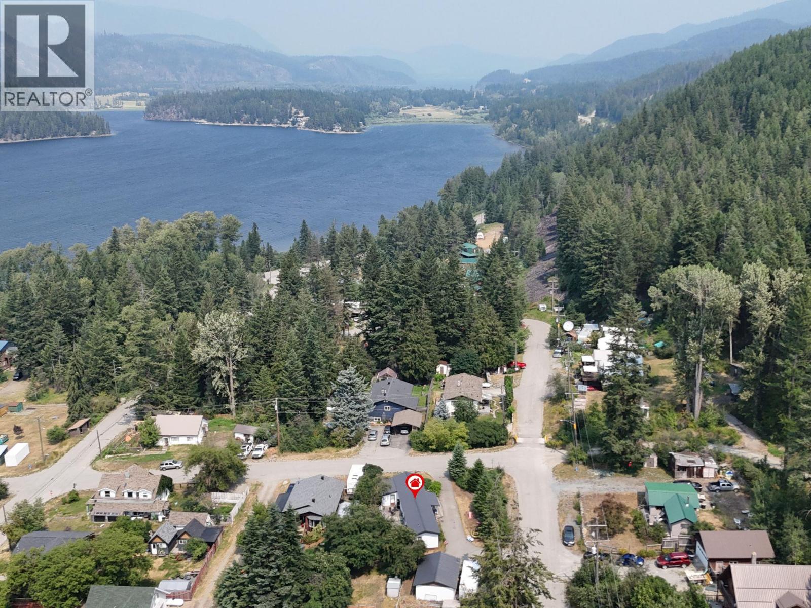 3284 Queens Avenue Unit# 1, Moyie, British Columbia  V0B 2A0 - Photo 6 - 10391839