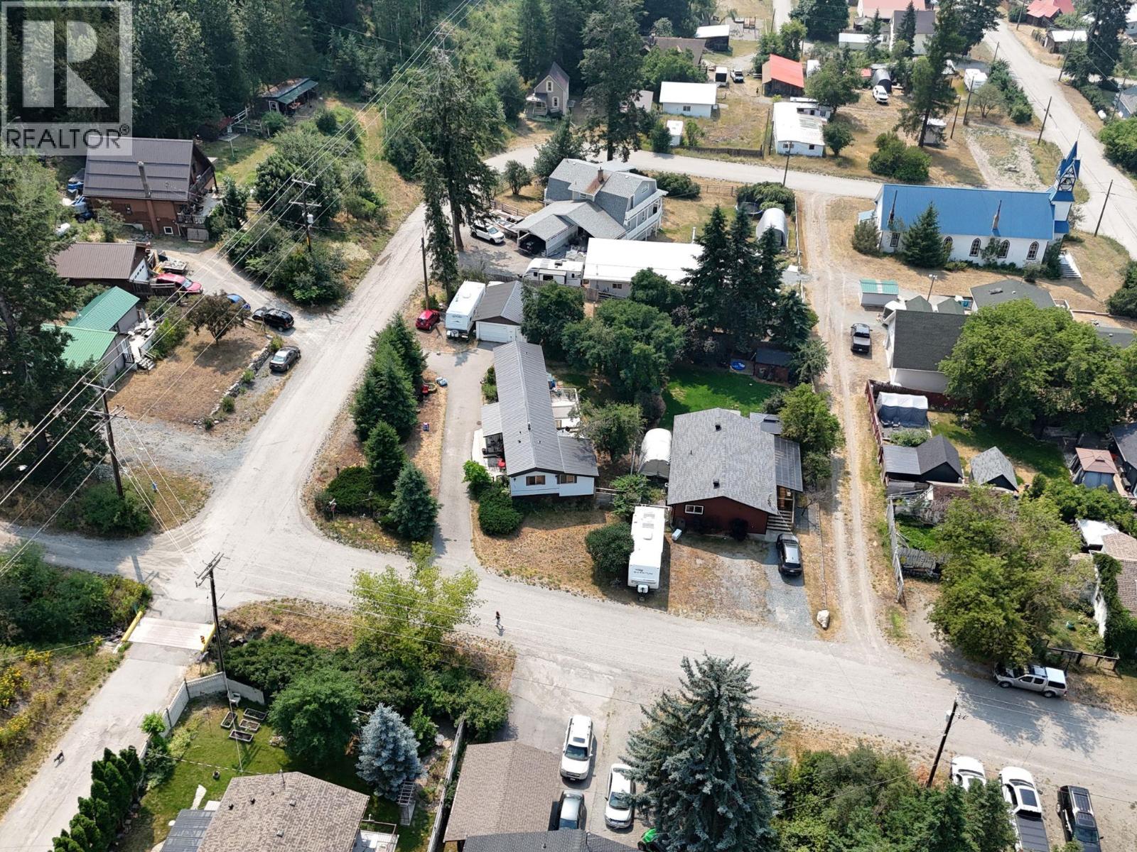 3284 Queens Avenue Unit# 1, Moyie, British Columbia  V0B 2A0 - Photo 3 - 10391839