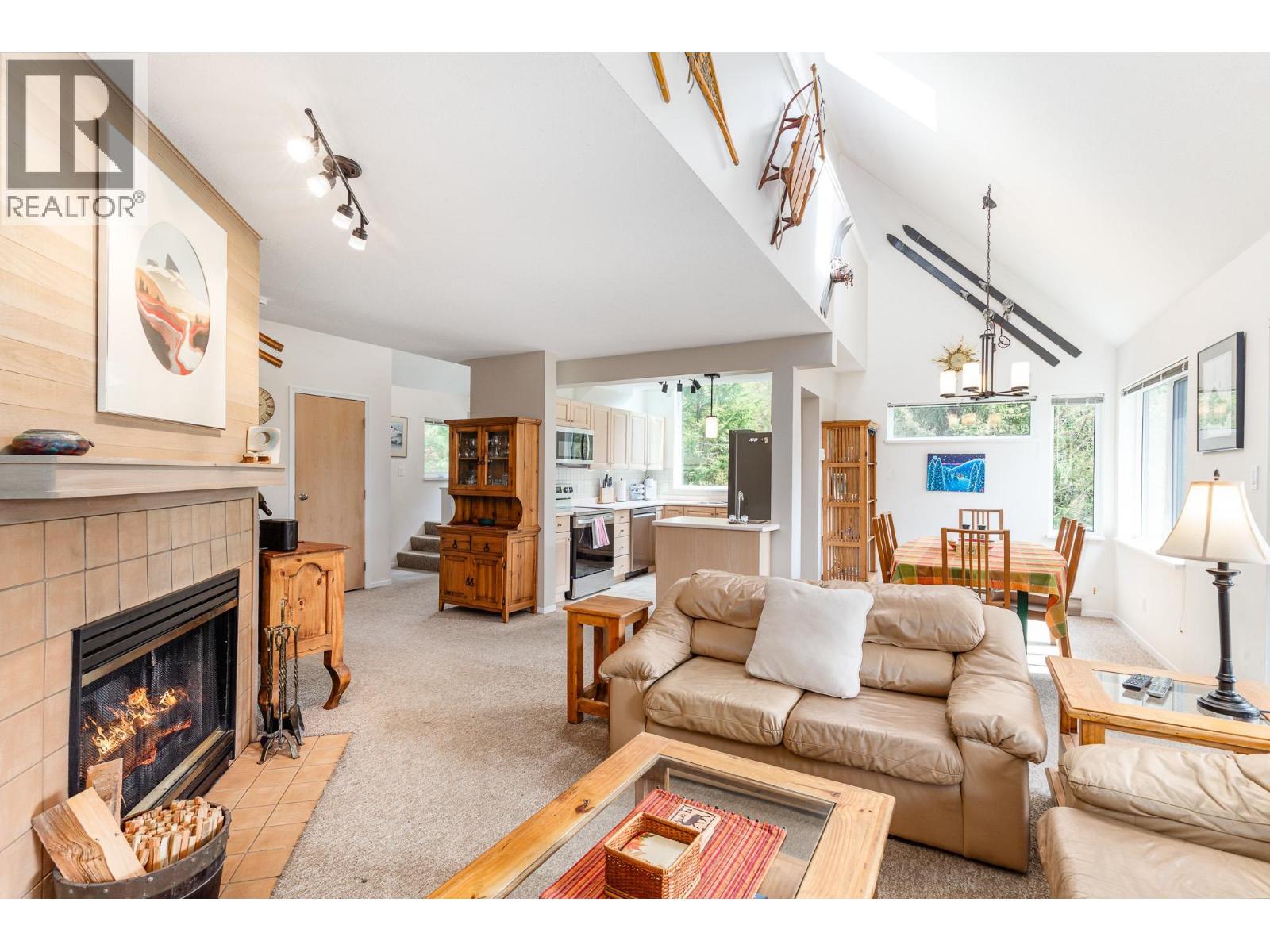 30 2544 Snowridge Circle, Whistler, British Columbia  V8E 0A6 - Photo 4 - R3149983