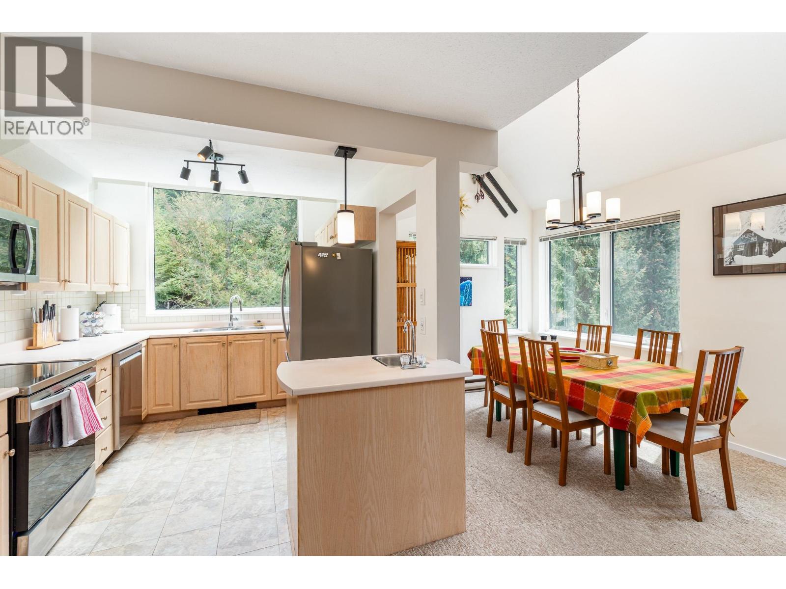 30 2544 Snowridge Circle, Whistler, British Columbia  V8E 0A6 - Photo 8 - R3149983